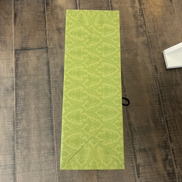 AUTHENTIC LARGE GUCCI PAPER SHOPPING BAG - Picture 11 of 17